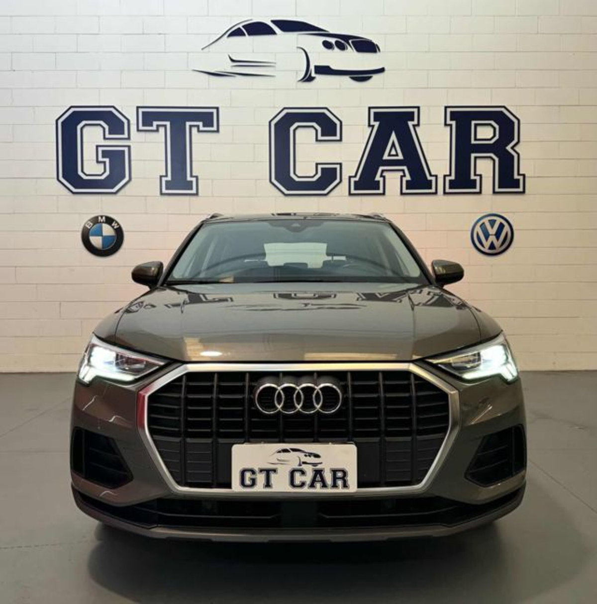 Audi Q3 35 TDI quattro S tronic Business (2)