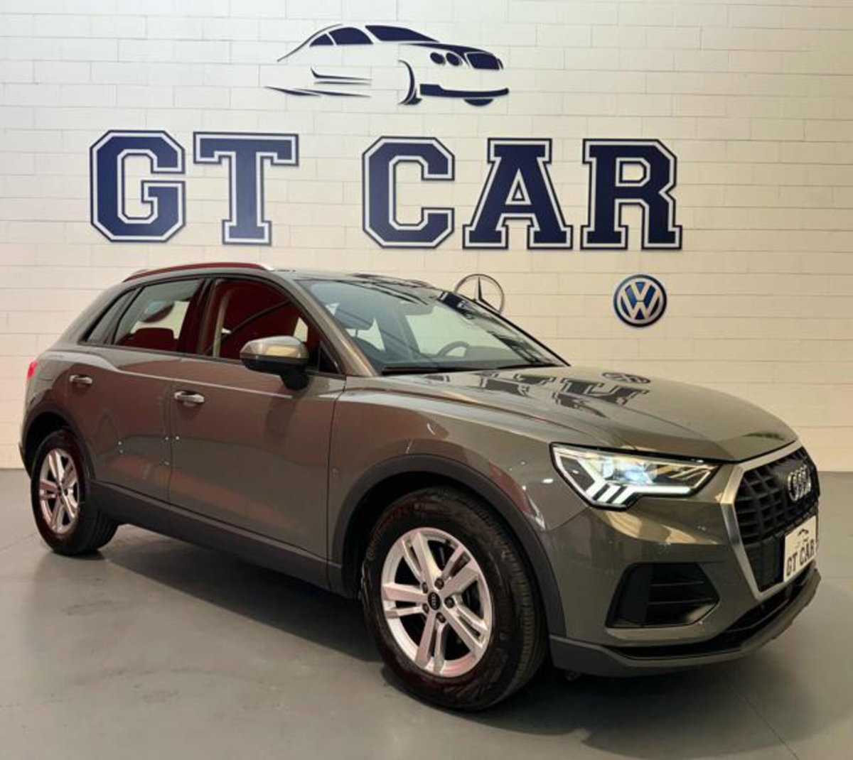 Audi Q3 35 TDI quattro S tronic Business (3)
