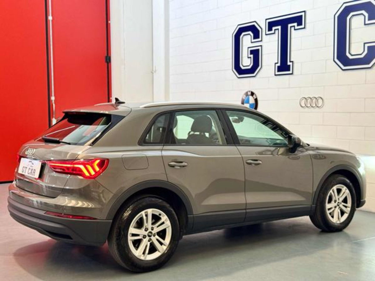 Audi Q3 35 TDI quattro S tronic Business (7)