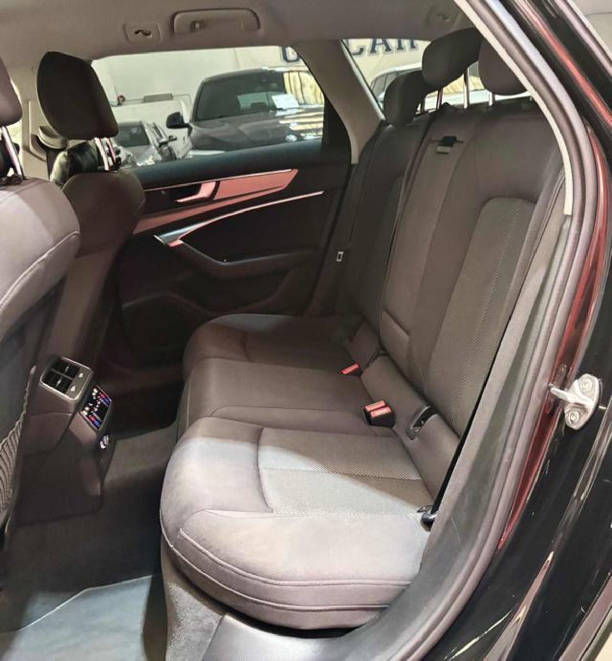 Audi A6 40 2.0 TDI S tronic Business (15)