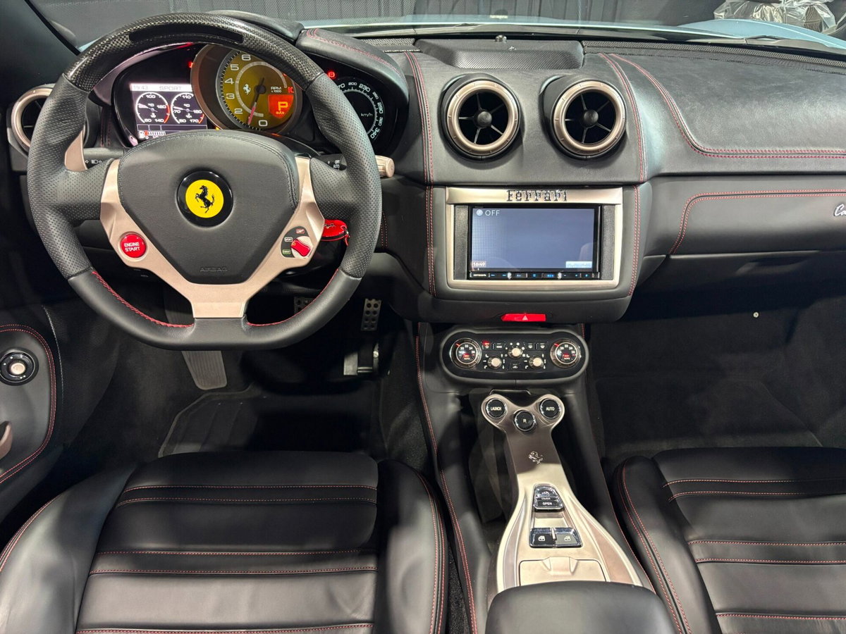 Ferrari California Spider California DCT (10)
