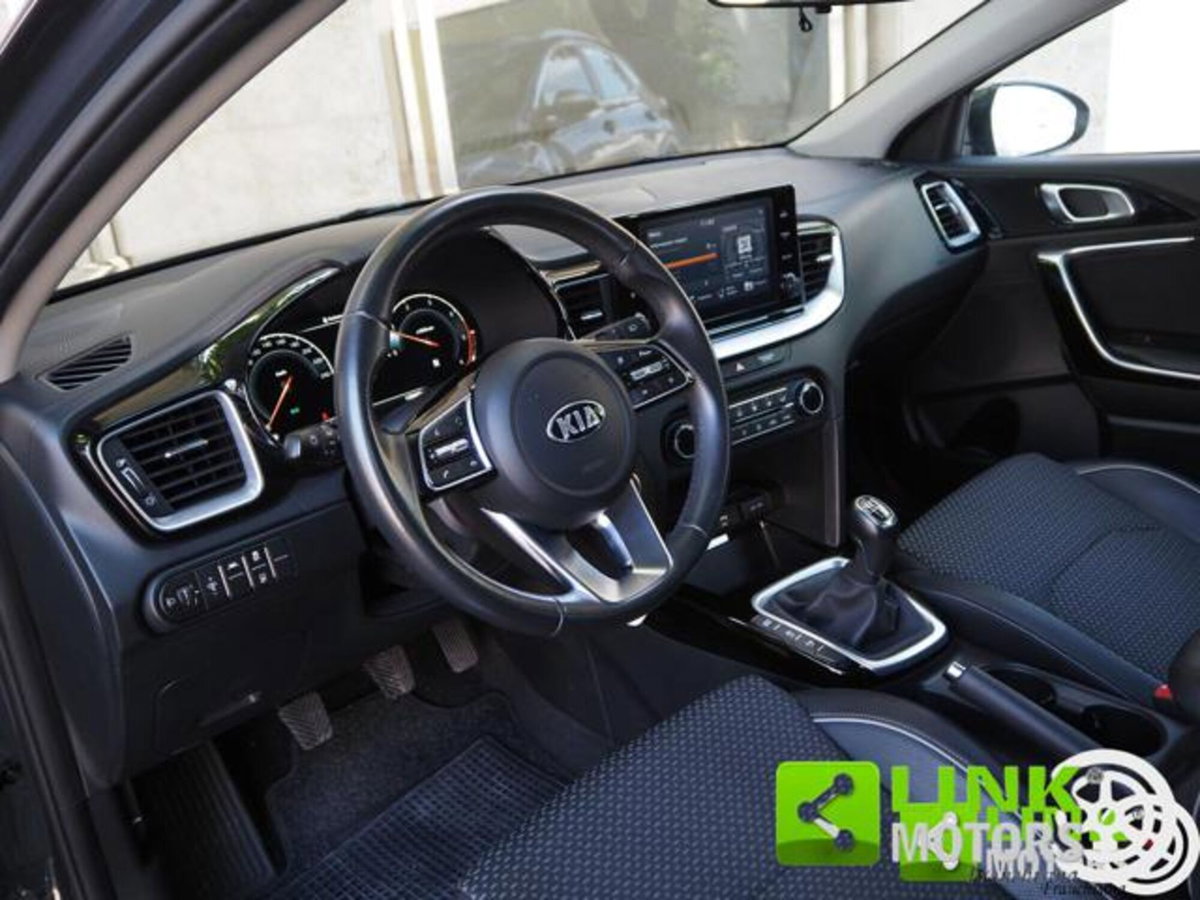 Kia XCeed 1.6 CRDi 136 CV MHEV iMT Style (4)
