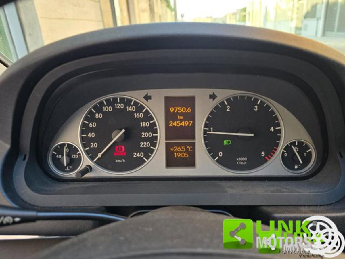 Mercedes-Benz Classe B 180 CDI Executive (11)