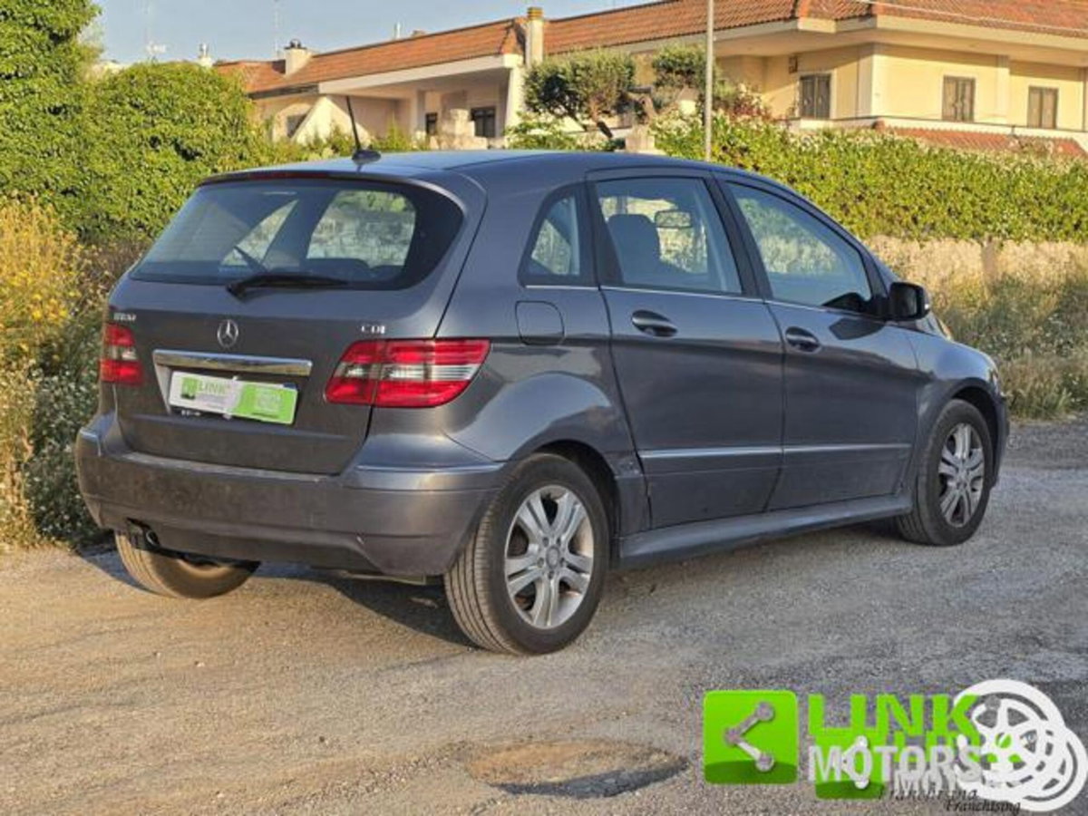 Mercedes-Benz Classe B 180 CDI Executive (2)