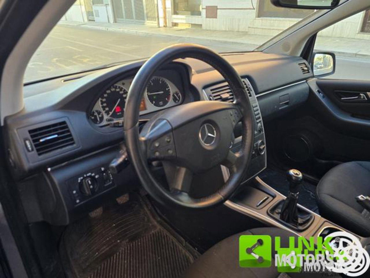Mercedes-Benz Classe B 180 CDI Executive (4)