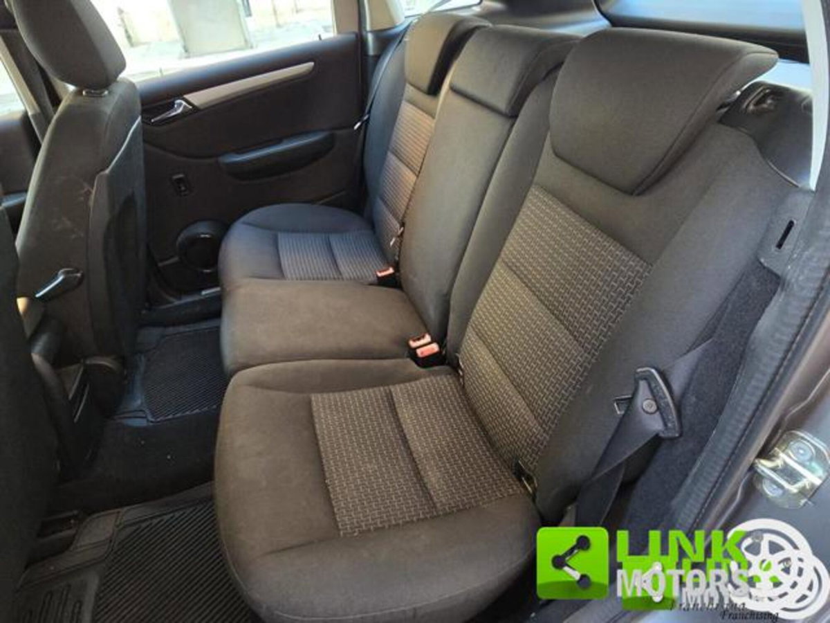 Mercedes-Benz Classe B 180 CDI Executive (6)