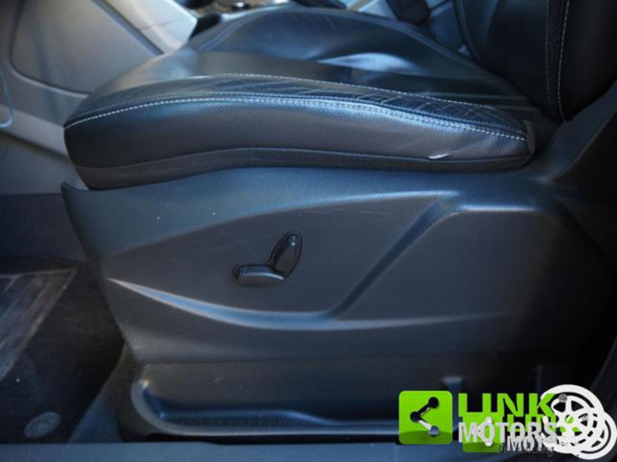 Ford C-Max 1.0 EcoBoost 125CV Start&Stop Titanium (6)