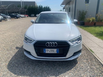 Audi A3 Sportback 1.6 TDI S tronic Business (2)