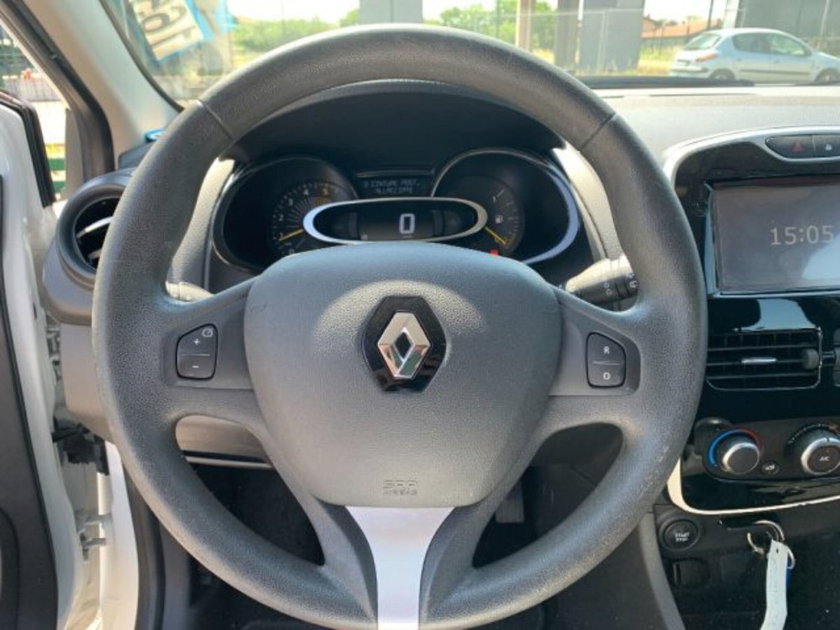 Renault Clio dCi 8V 75 CV Start&Stop 5 porte Energy Duel (14)