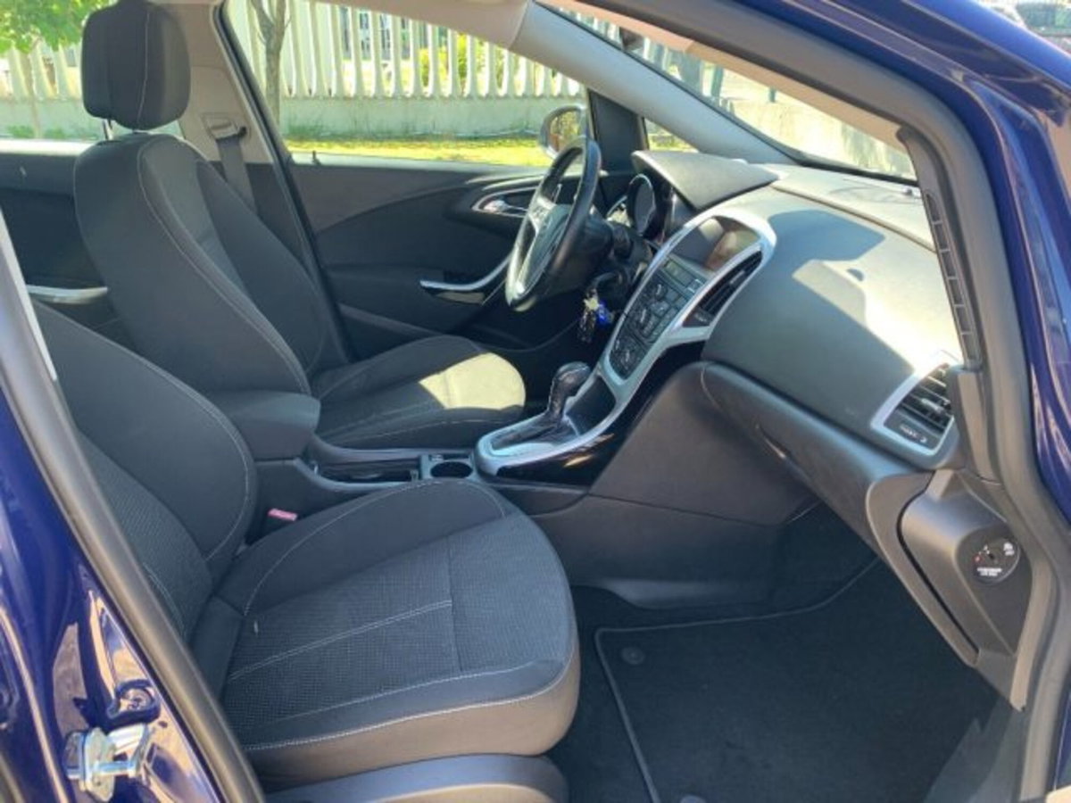 Opel Astra Station Wagon 2.0 CDTI 165CV Sports aut. Cosmo S (12)