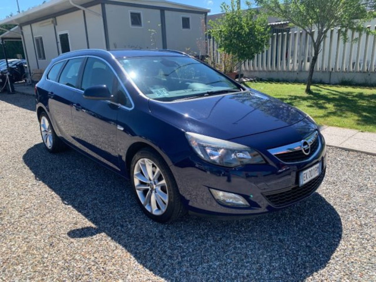 Opel Astra Station Wagon 2.0 CDTI 165CV Sports aut. Cosmo S (3)