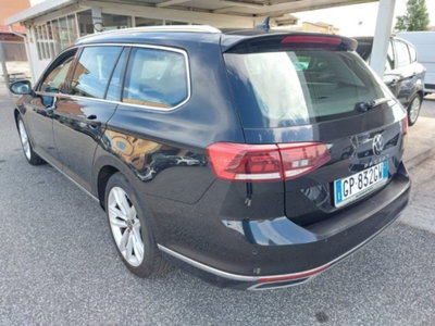 Volkswagen Passat Variant 1.5 TSI ACT DSG Business (12)