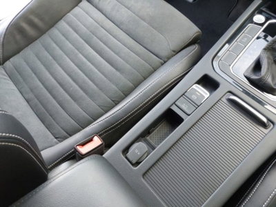 Volkswagen Passat Variant 1.5 TSI ACT DSG Business (16)