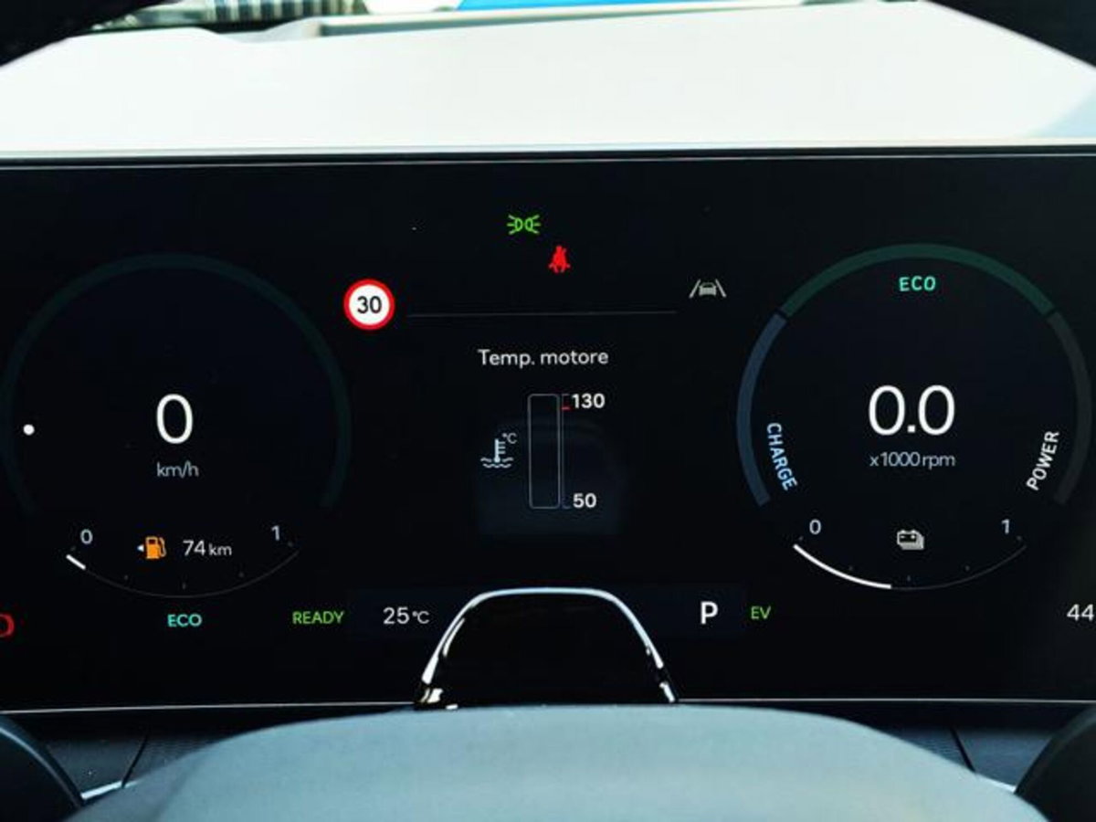Hyundai Santa Fe 1.6 t-gdi phev XClass Bose&Tech 4wd at 7p.ti (10)