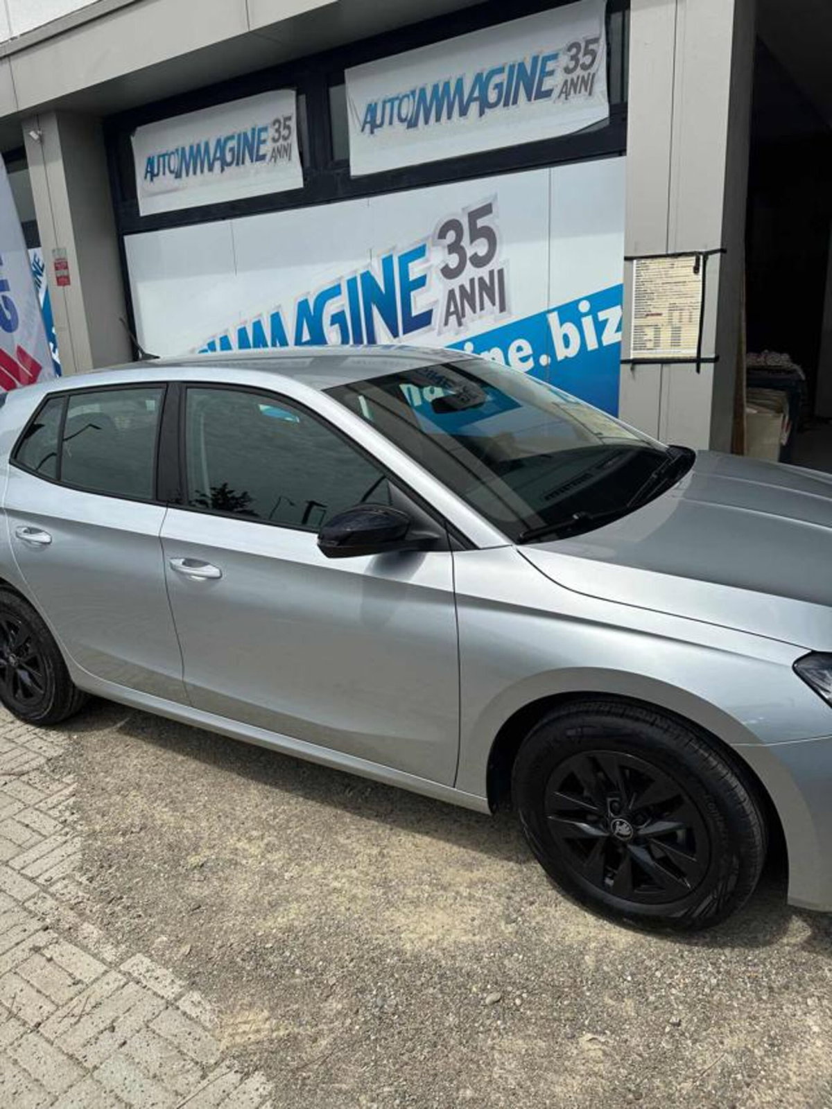 Skoda Fabia 1.0 mpi evo Young Edition 80cv (5)