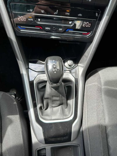 Volkswagen T-Roc 1.5 tsi Life dsg (11)