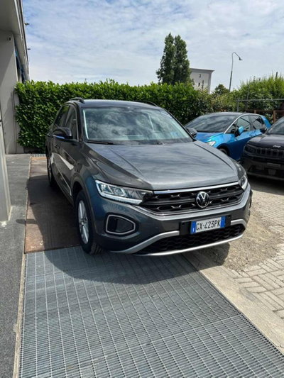 Volkswagen T-Roc 1.5 tsi Life dsg (3)