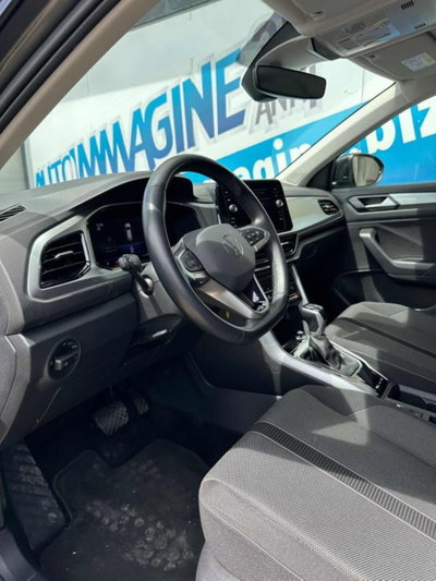 Volkswagen T-Roc 1.5 tsi Life dsg (9)