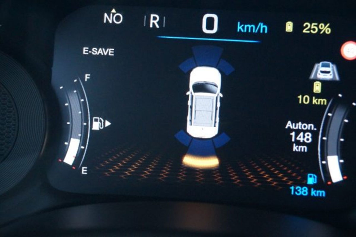 Jeep Renegade 1.3 T4 190CV PHEV 4xe AT6 Limited (14)