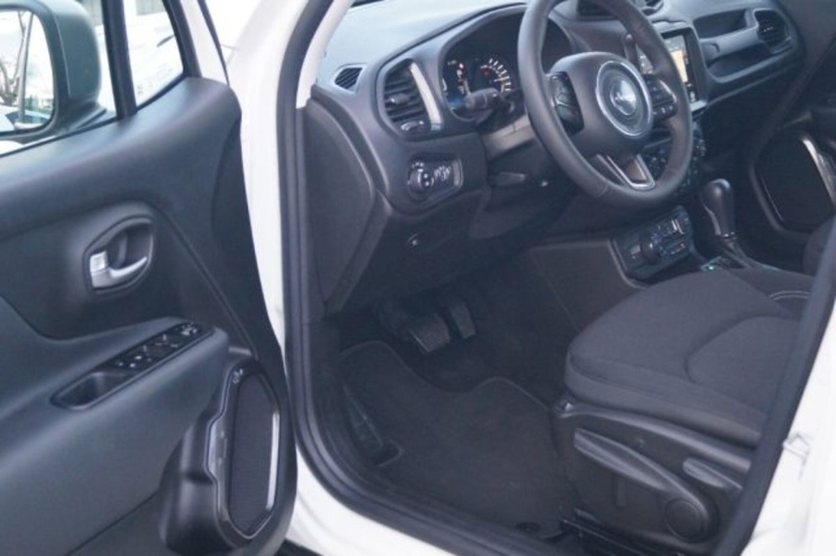 Jeep Renegade 1.3 T4 190CV PHEV 4xe AT6 Limited (7)