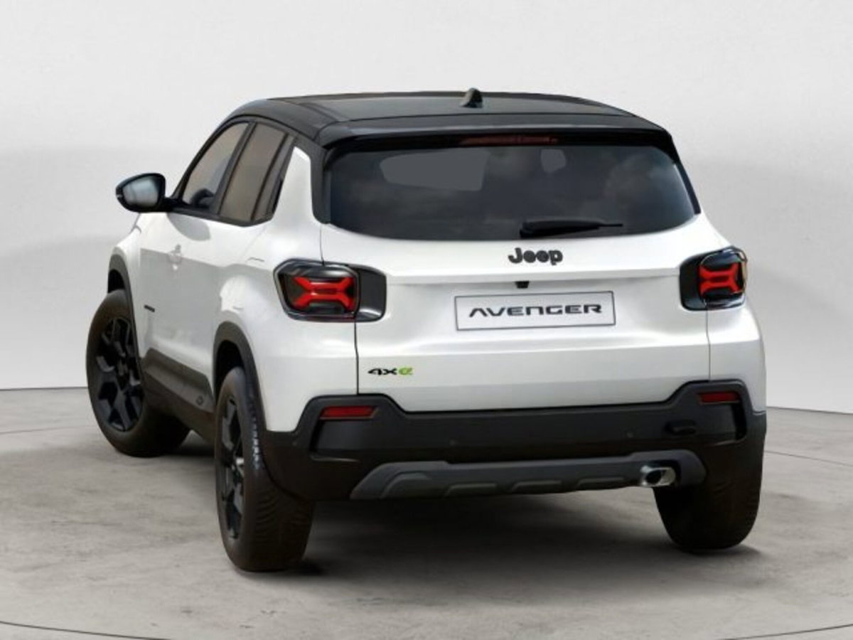 Jeep Avenger 1.2 turbo e-hybrid mhev Overland 4xe 145cv edct6 (4)