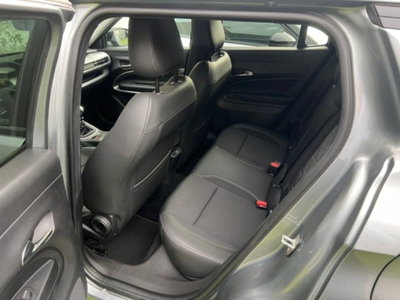 Jeep Avenger 1.2 turbo Summit fwd 100cv (11)