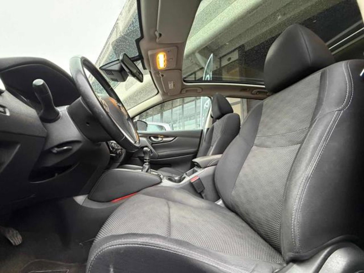 Nissan Qashqai 1.5 dCi Acenta (9)