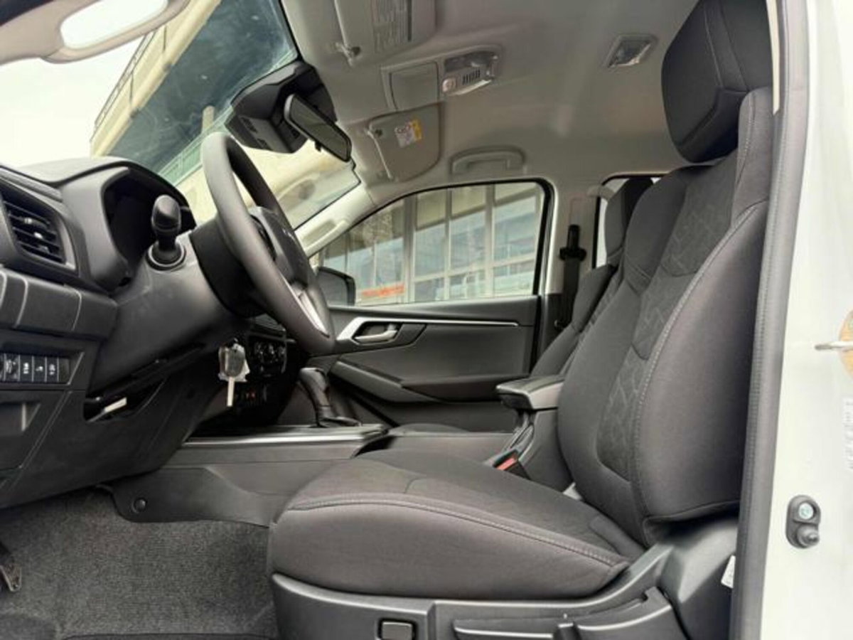 Isuzu D-Max Pick-up 1.9 crew N60 Nitro Sport 4x4 auto (15)