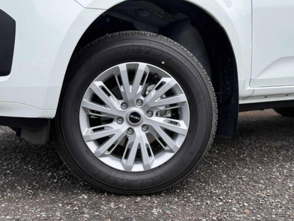 Isuzu D-Max Pick-up 1.9 crew N60 Nitro Sport 4x4 auto (7)