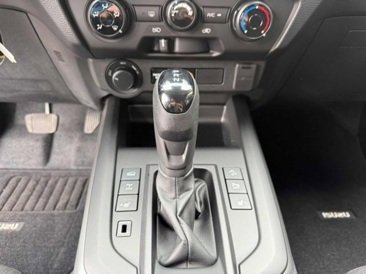 Isuzu D-Max Pick-up 1.9 crew N60 Nitro Sport 4x4 auto (9)