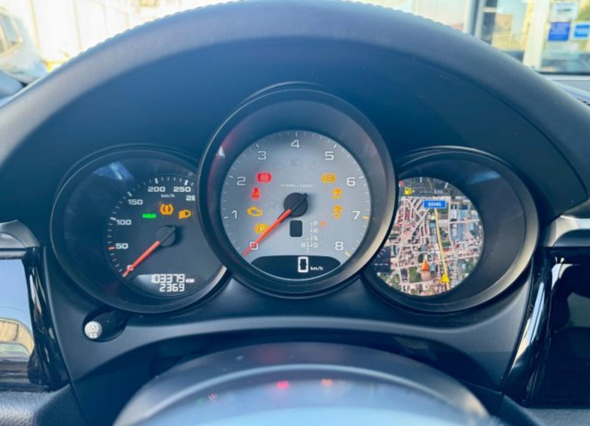 Porsche Macan S (16)