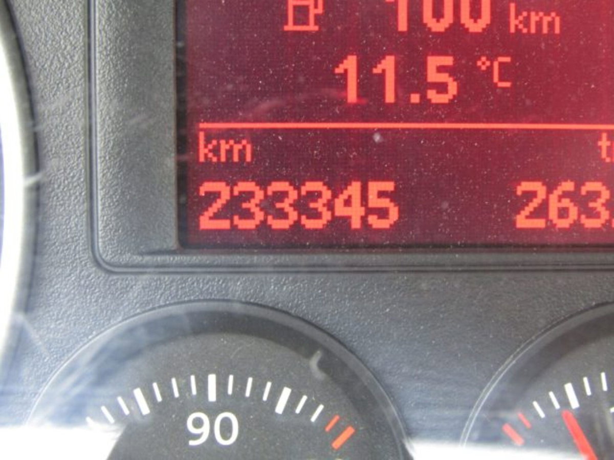 Volkswagen Golf 1.9 TDI 3p. 5m. GT Sport (16)