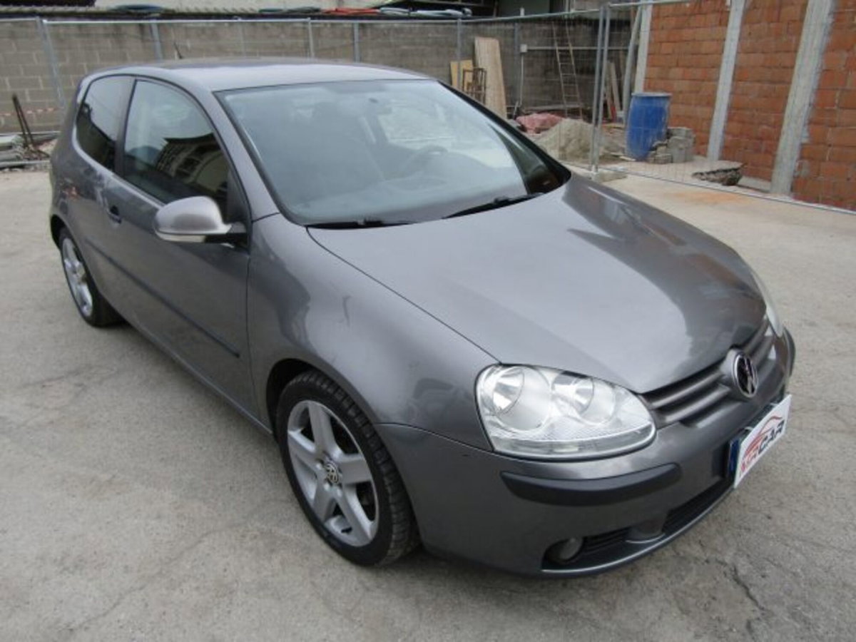 Volkswagen Golf 1.9 TDI 3p. 5m. GT Sport (3)