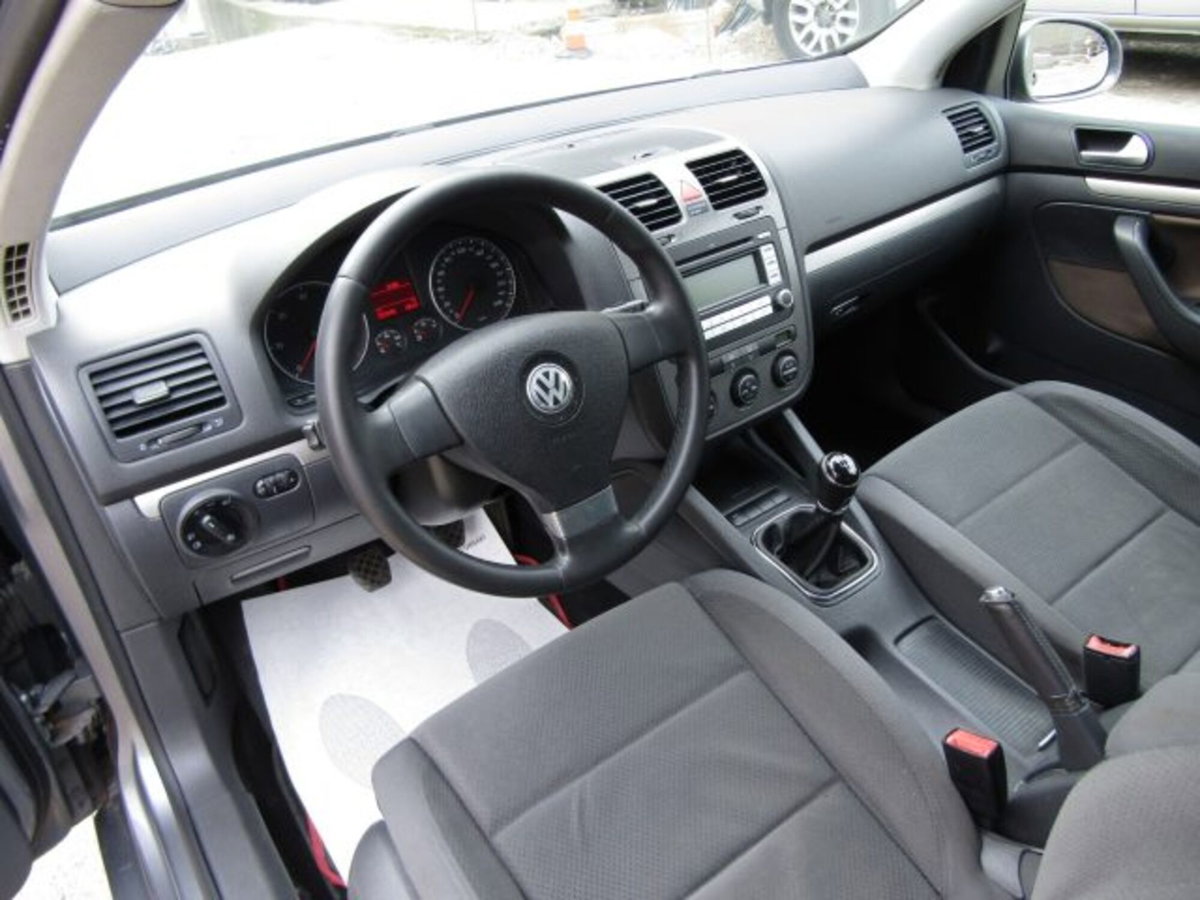 Volkswagen Golf 1.9 TDI 3p. 5m. GT Sport (8)