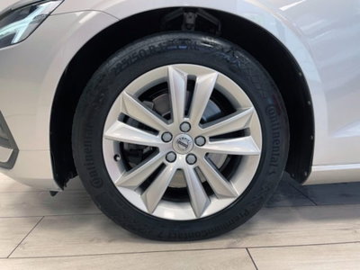 Volvo V60 B4 Geartronic Momentum Business Pro (14)