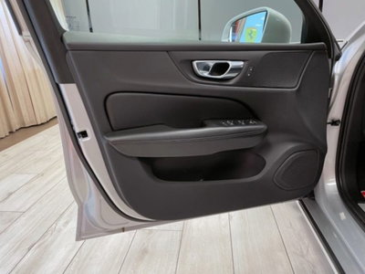 Volvo V60 B4 Geartronic Momentum Business Pro (15)