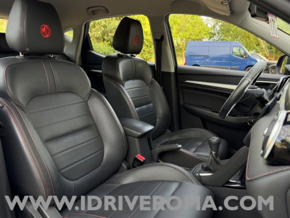 Mg ZS ZS 1.5 Luxury (8)