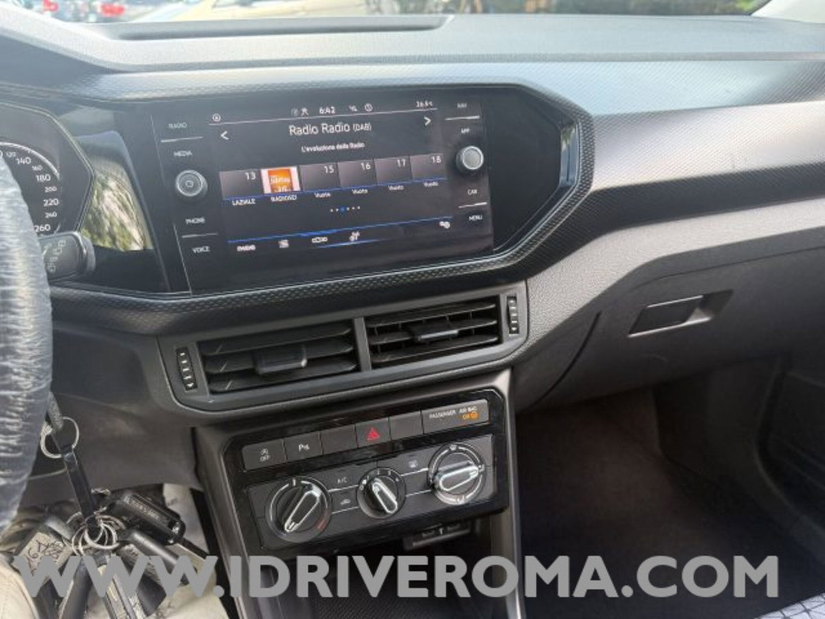 Volkswagen T-Cross 1.0 tsi Edition 95cv (13)