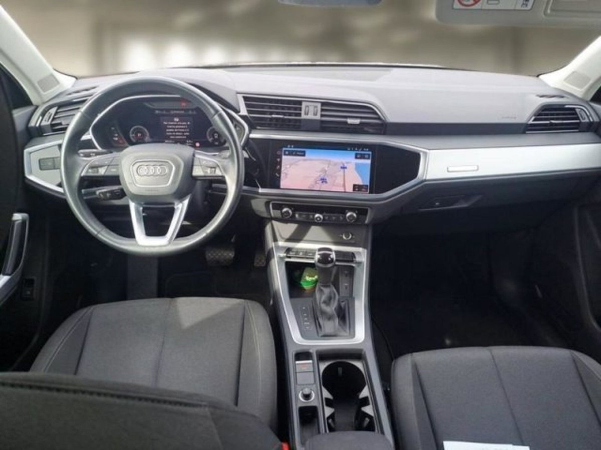 Audi Q3 35 TFSI S tronic Business Advanced (3)
