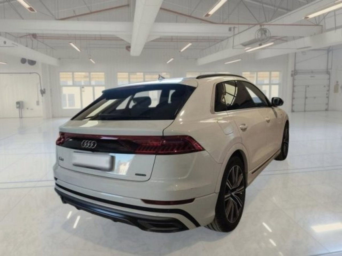 Audi Q8 Q8 45 TDI quattro tiptronic Sport (2)