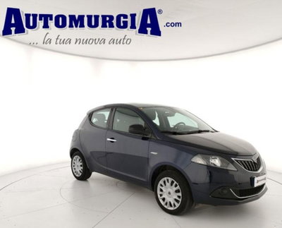Lancia Ypsilon 1.0 FireFly 5 porte S&S Hybrid Ecochic Silver usata
