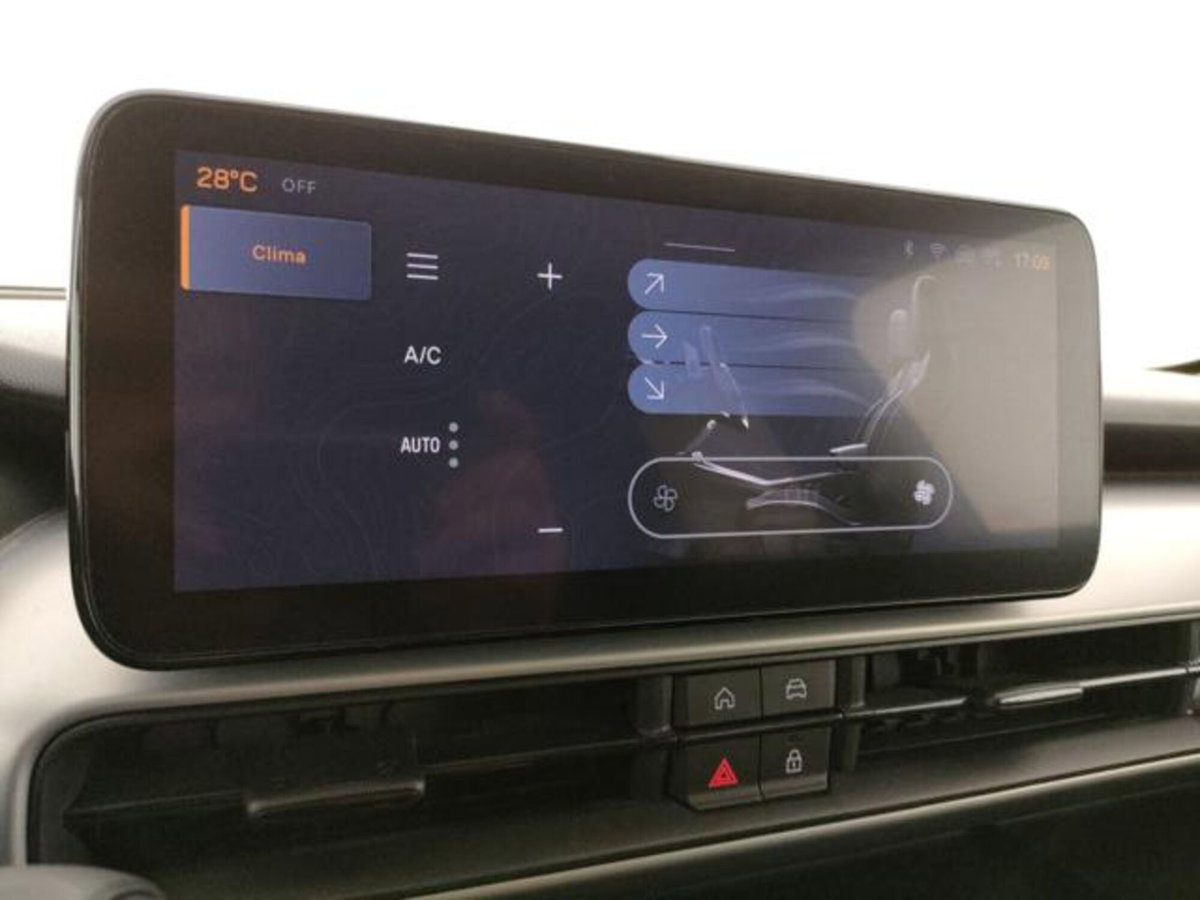 Jeep Avenger 1.2 turbo Summit fwd 100cv (15)