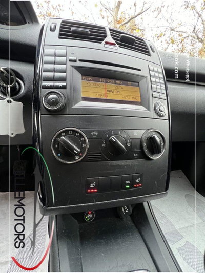 Mercedes-Benz Classe A 160 AUTOMATIC (12)