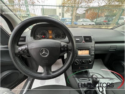Mercedes-Benz Classe A 160 AUTOMATIC (9)
