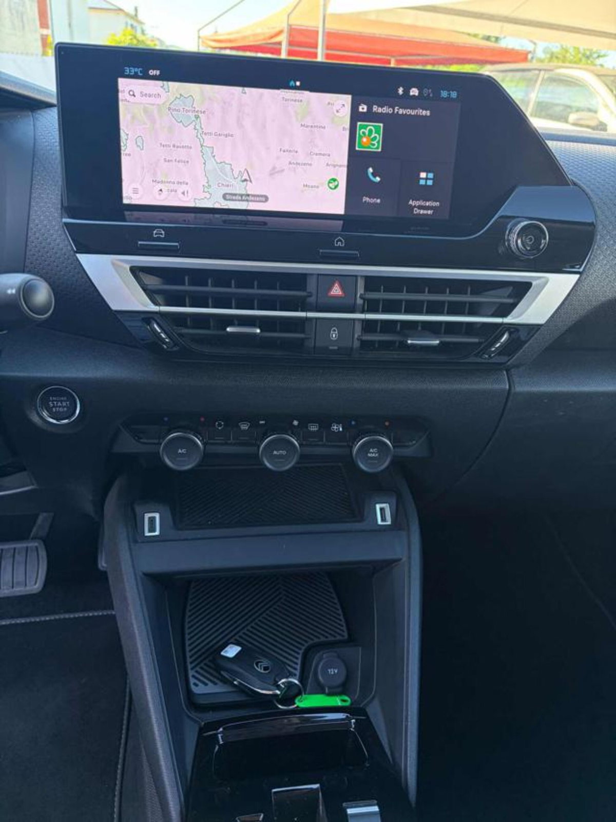 Citroen C4 X 1.2 hybrid Plus 136cv e-dcs6 (10)