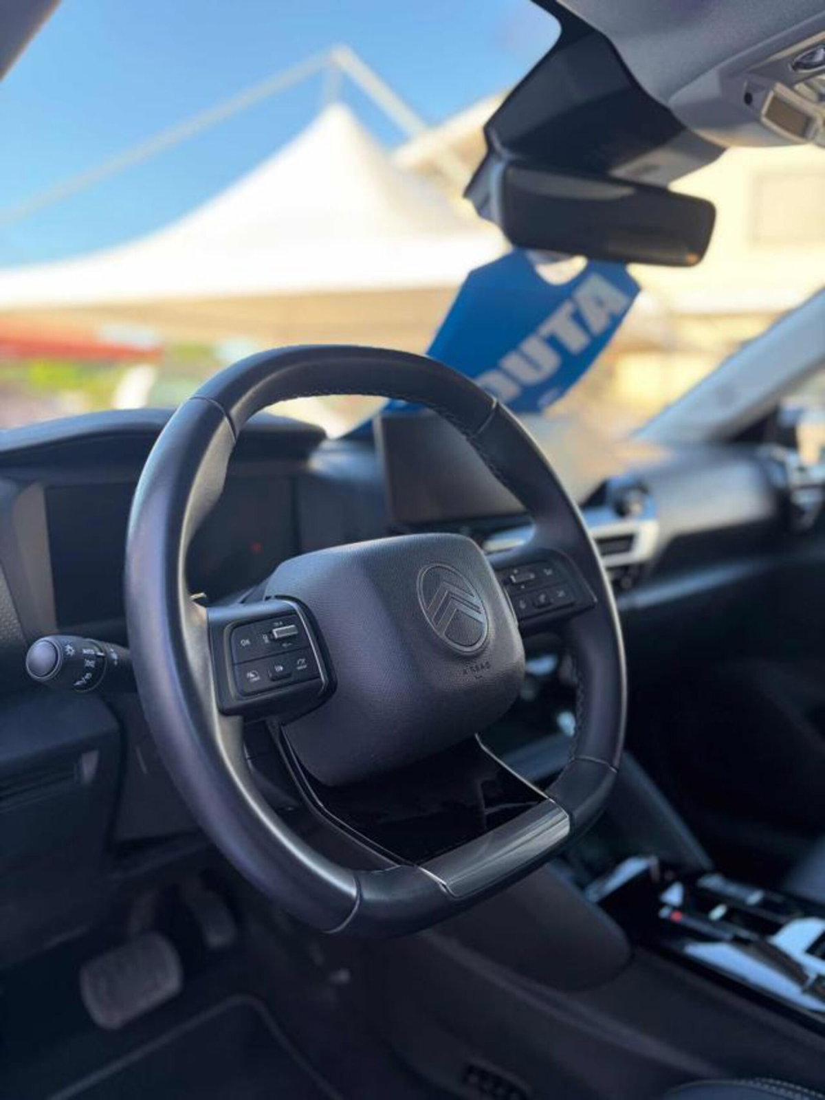 Citroen C4 X 1.2 hybrid Plus 136cv e-dcs6 (6)