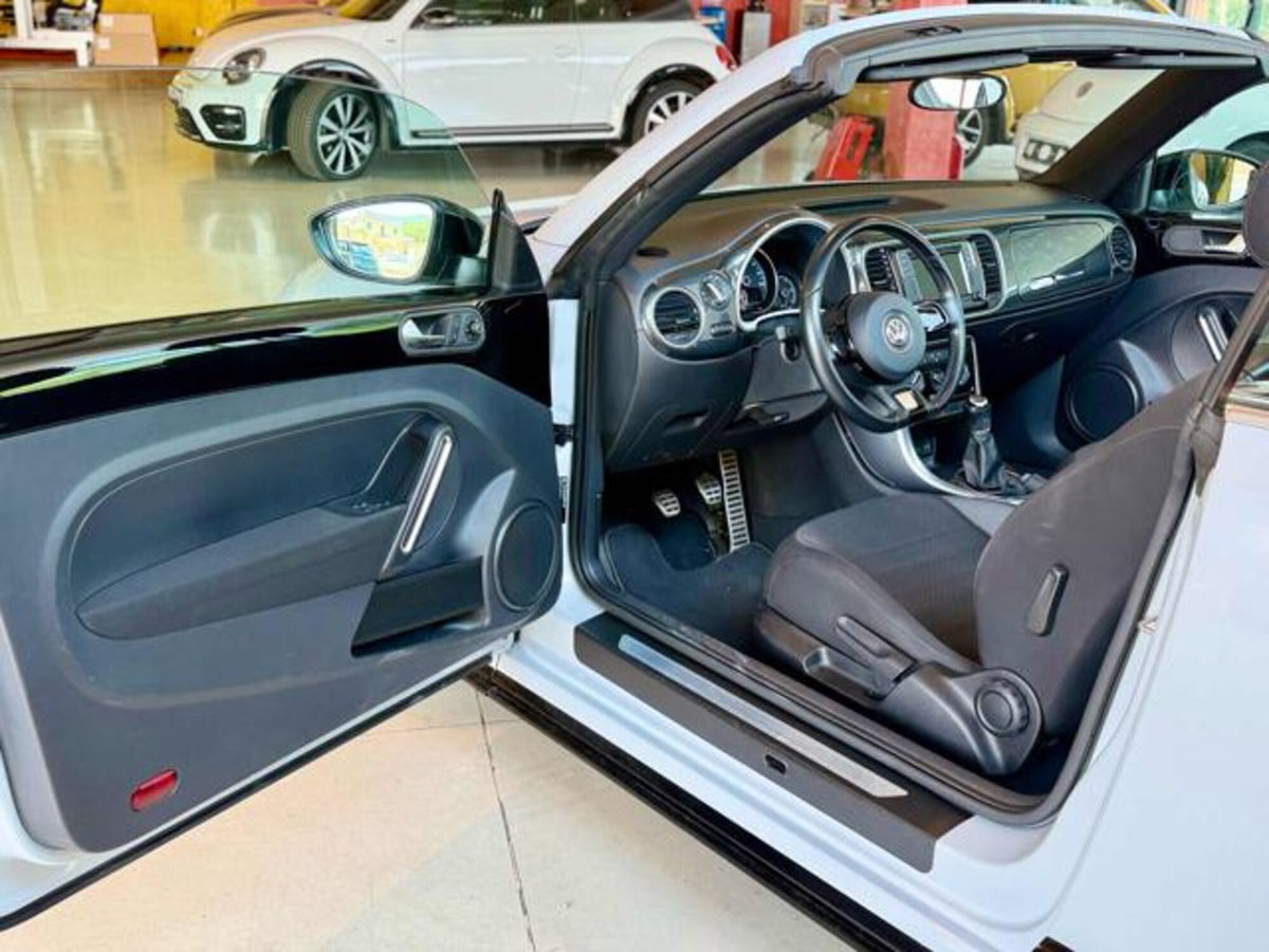 Volkswagen Maggiolino Cabrio 1.4 TSI Sport BlueMotion Technology (5)