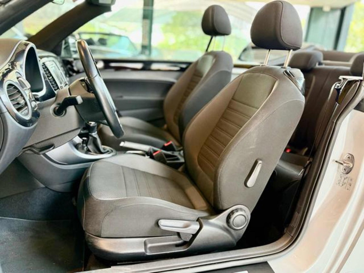 Volkswagen Maggiolino Cabrio 1.4 TSI Sport BlueMotion Technology (8)