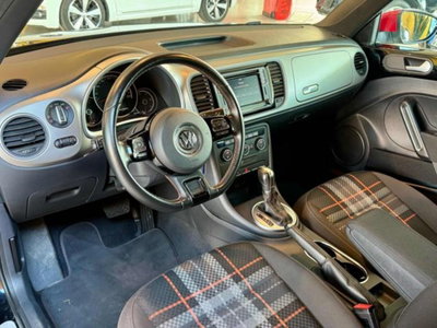 Volkswagen Maggiolino Cabrio 1.2 TSI Design (6)