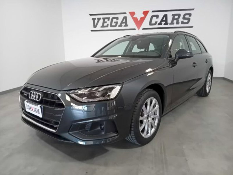 Audi A4 Avant 40 TDI quattro S tronic Business Advanced